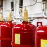 <p>Система газового пожаротушения для защиты серверной, аккумуляторной, электрощитовой, пространства под фальшполом. Огнетушащее вещество — Хладон 125 и 3M NOVEC.</p> 
<p>Установлены датчики сверхраннего обнаружения дыма VESDA Laser Focus.</p>